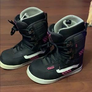 Vans Snowboarding boots